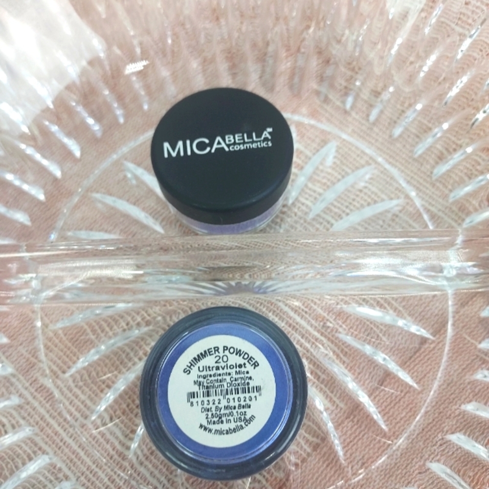 1 New 1 .1oz. MICA bella cosmetics eyeshadow